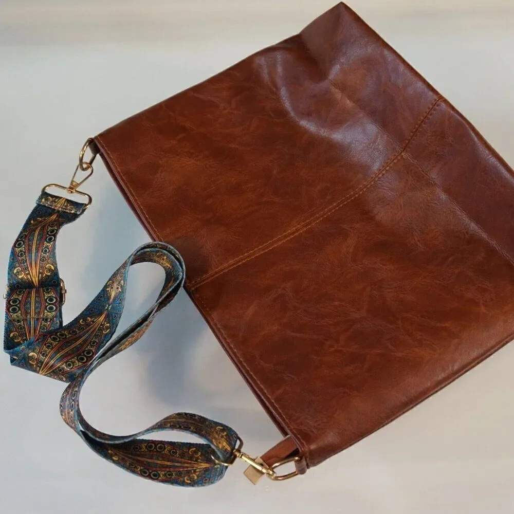 Minimalist Hobo Bag Medium Brown Vintage-Inspired Crossbody Bag Brown